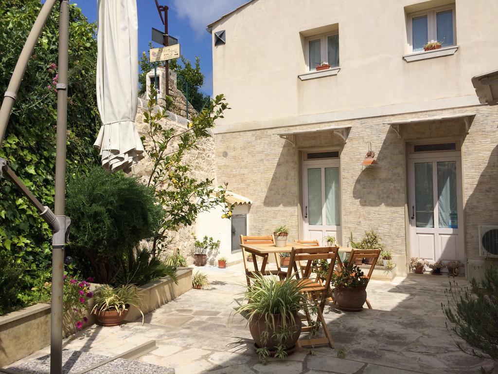 Chicchi Di Melograno Bed and Breakfast Modica Eksteriør billede